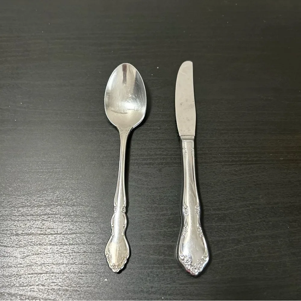 Oneida Cube Stainless Dover Teaspoon 6” & Butter Knife 6 3/4”
